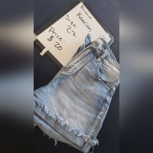 Buckle jean shorts